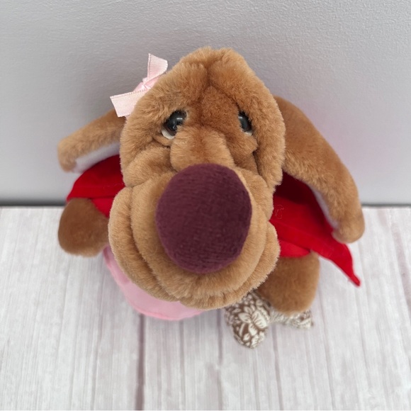 Wrinkles Ganz Girl Dog Plush Finger Puppet Superhero Red Cape Dress Bone 1986 - Picture 6 of 14